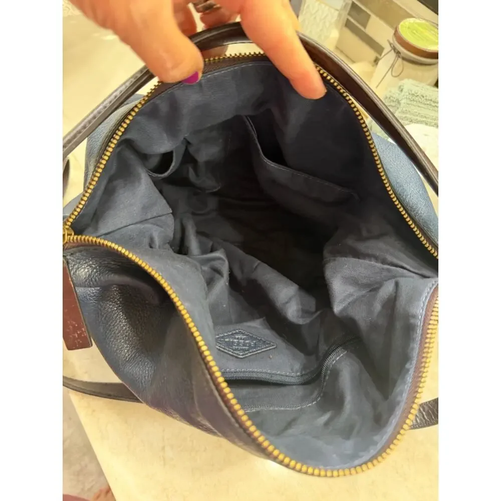 Fossil vickery leather